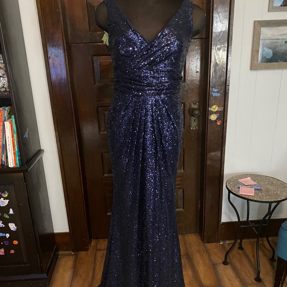 Alfred Angelo 8112. Size 10 NWT